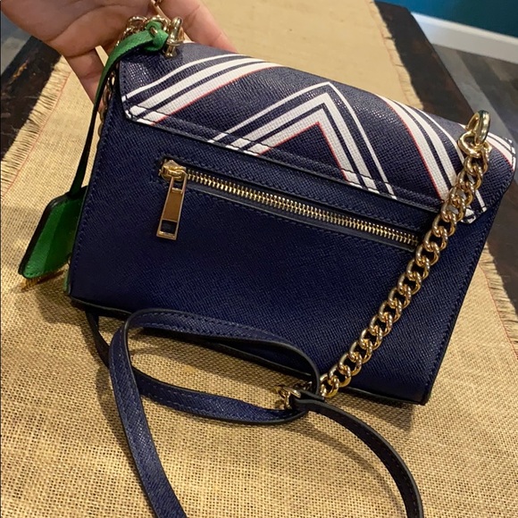 Purse - Picture 2 of 3